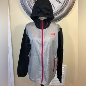 The North Face Windbreaker - Gray & Black